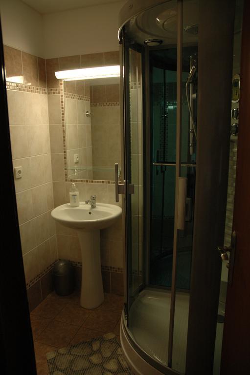 Privát Nováč Apartman Nové Město nad Metují Szoba fotó
