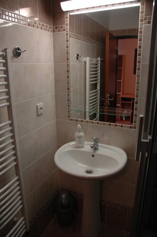 Privát Nováč Apartman Nové Město nad Metují Szoba fotó